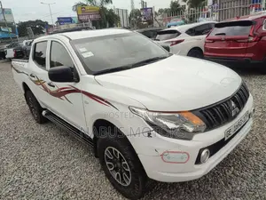 Mitsubishi L200 Double Cab 2.4 181hp 4WD 2017 White