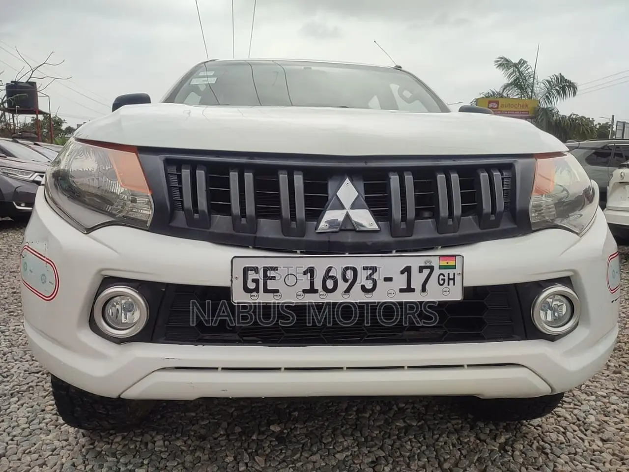Mitsubishi L200 Double Cab 2.4 181hp 4WD 2017 White