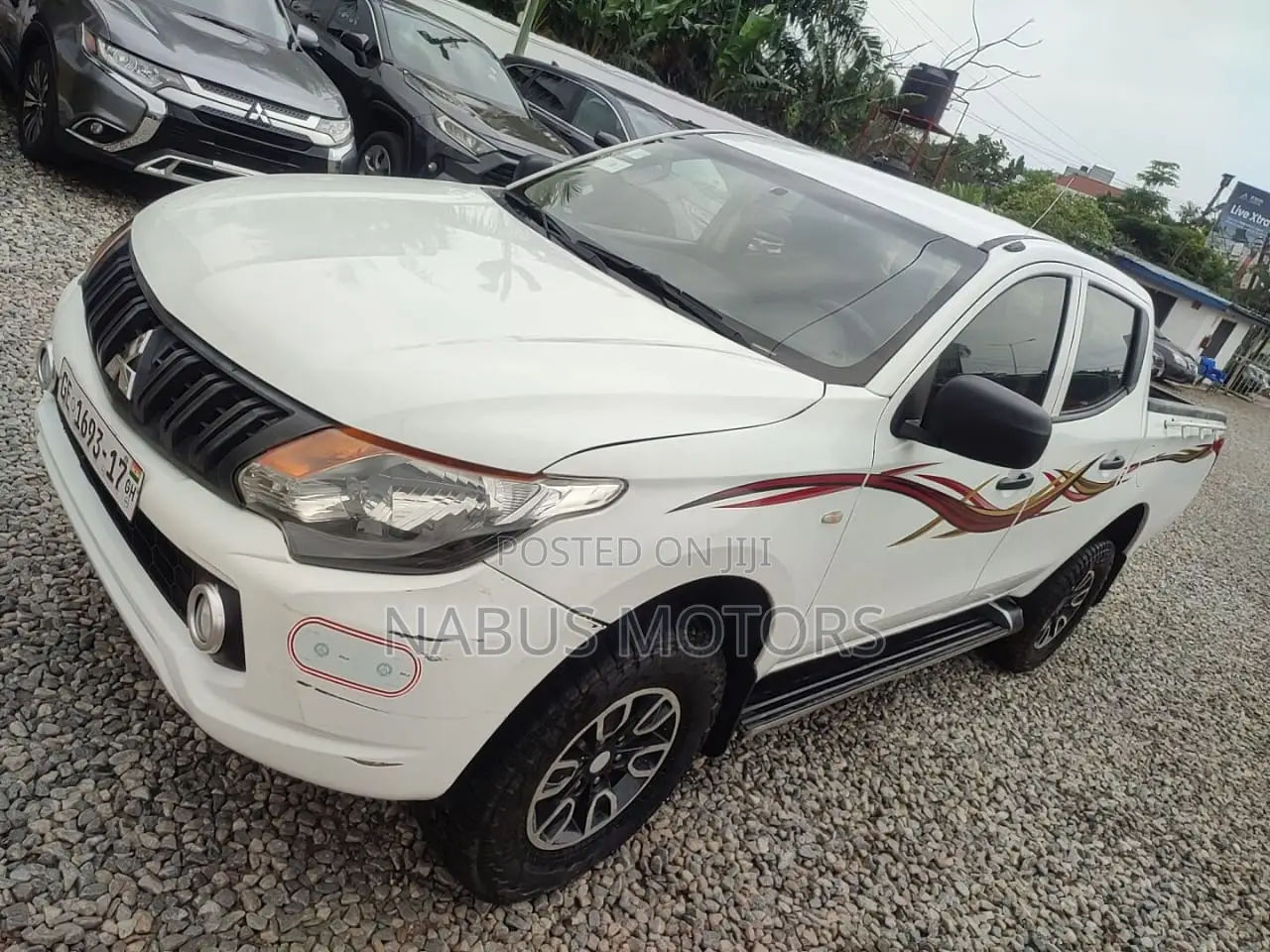 Mitsubishi L200 Double Cab 2.4 181hp 4WD 2017 White