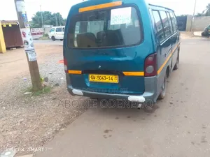Hyundai H-100 2004 Green