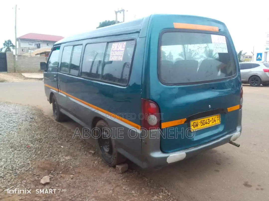 Hyundai H-100 2004 Green
