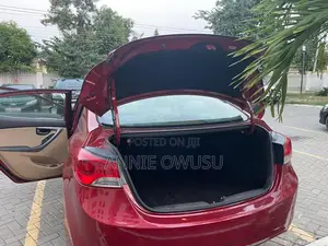 Hyundai Elantra 2012 Burgundy