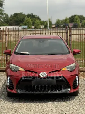 Toyota Corolla SE (1.8L 4cyl 6M) 2018 Red