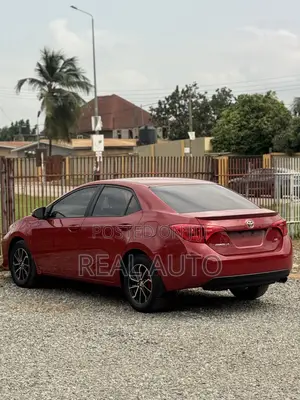 Toyota Corolla SE (1.8L 4cyl 6M) 2018 Red