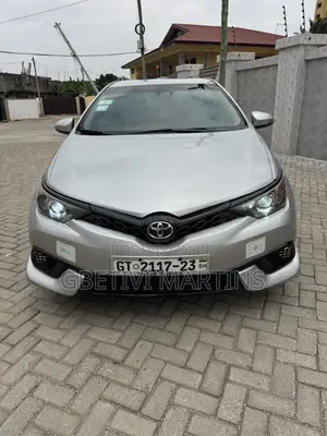 Toyota Corolla 2018 Silver
