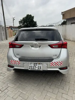 Toyota Corolla 2018 Silver
