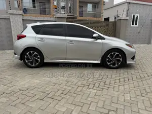 Toyota Corolla 2018 Silver