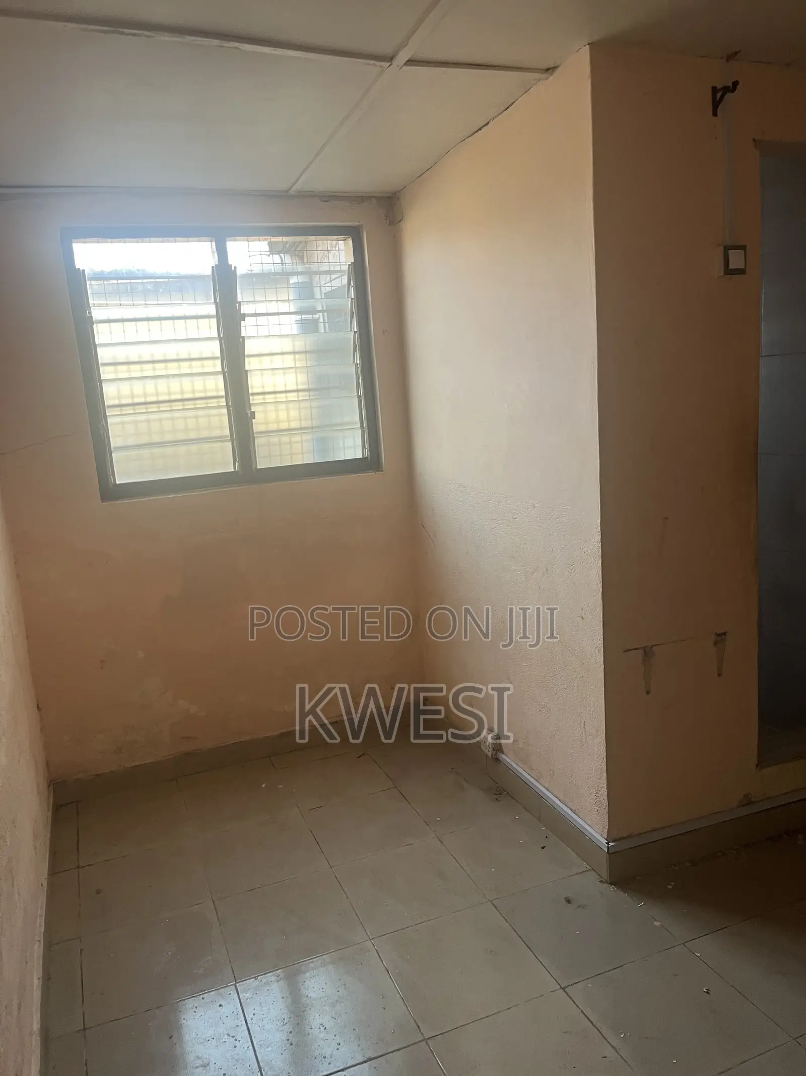Chamber and Hall Self-Contained for Rent