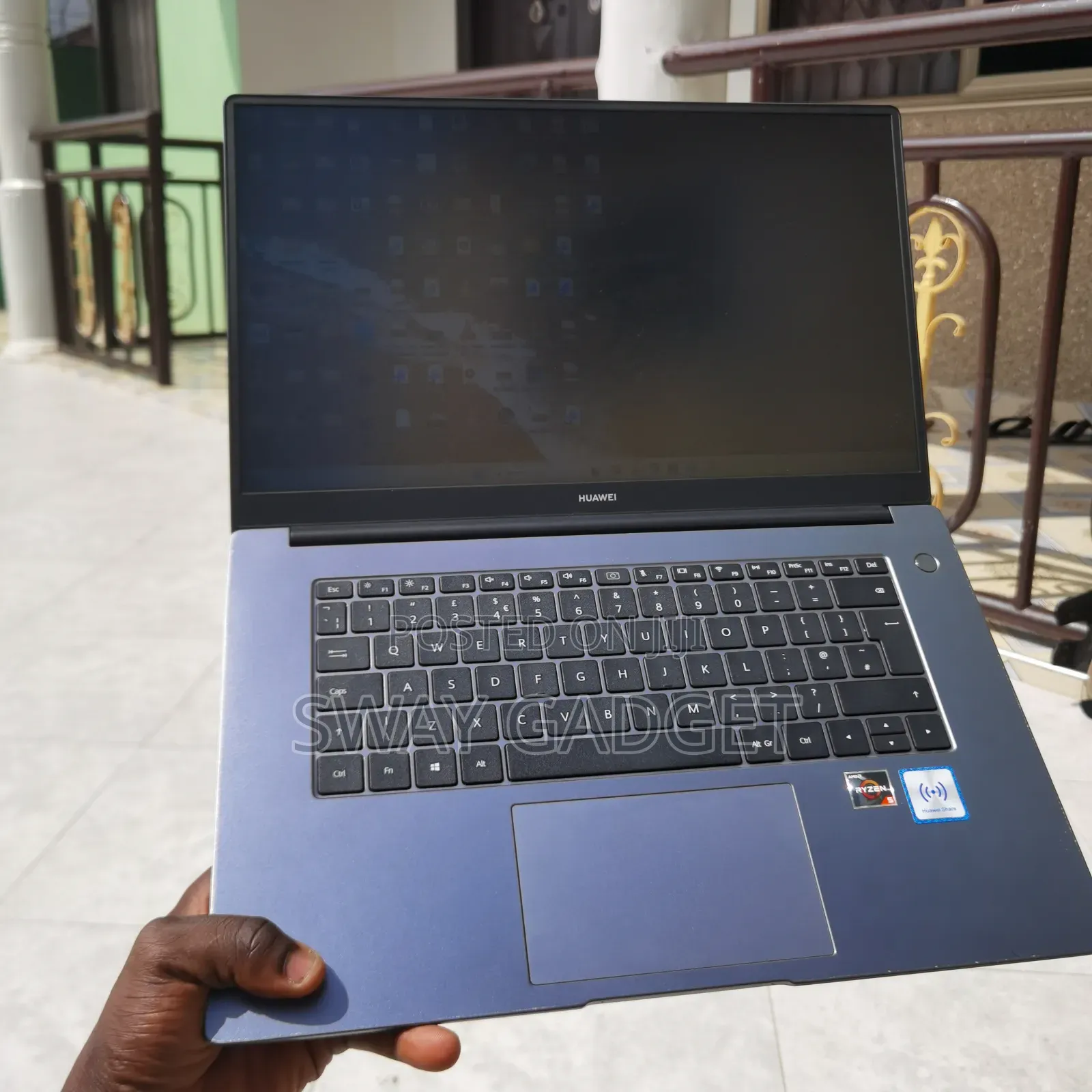Laptop Huawei Matebook D 15 8GB AMD Ryzen SSD 256GB