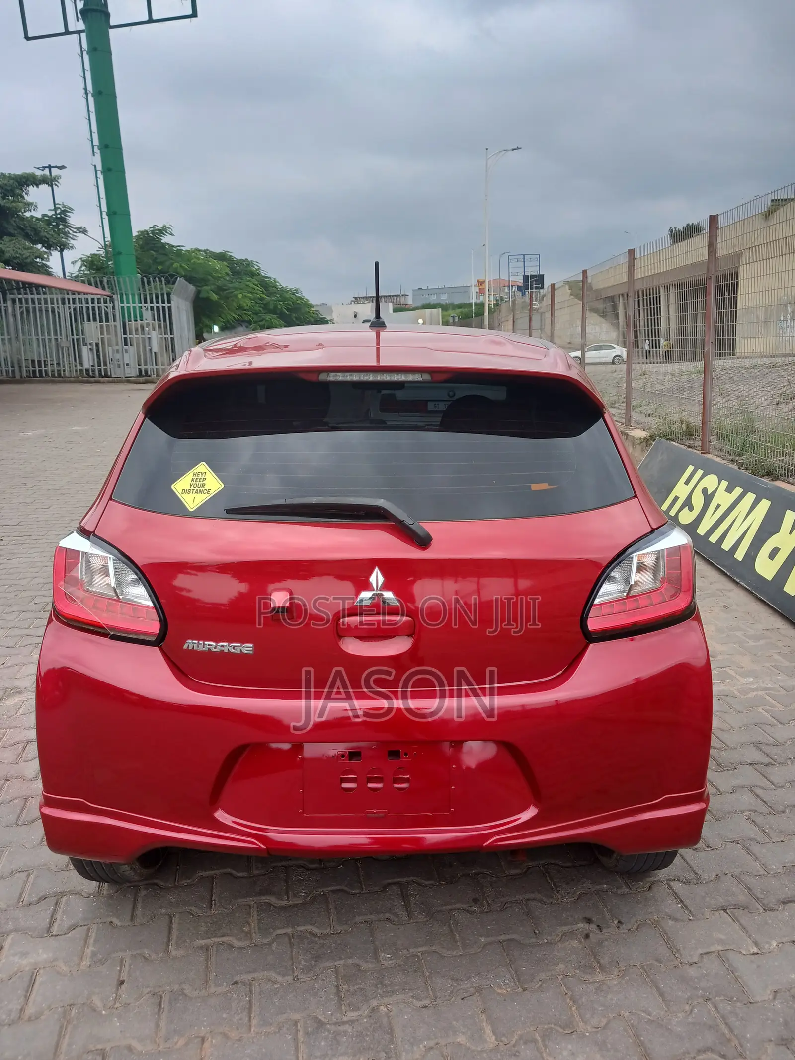 Mitsubishi Mirage SE 2021 Red