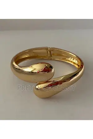 Ladies Bangle