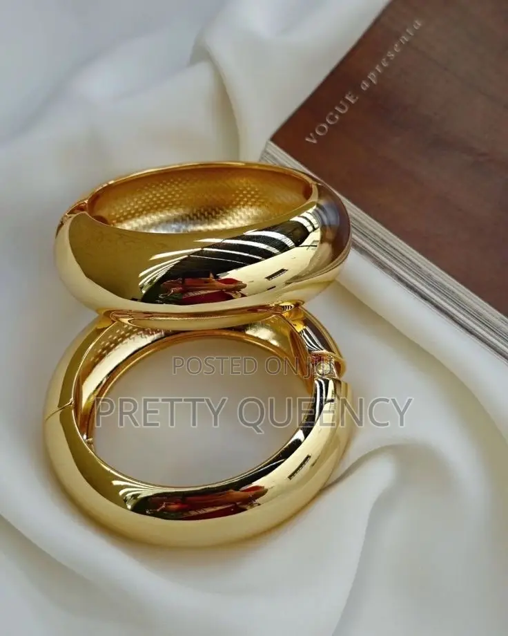 Ladies Bangle