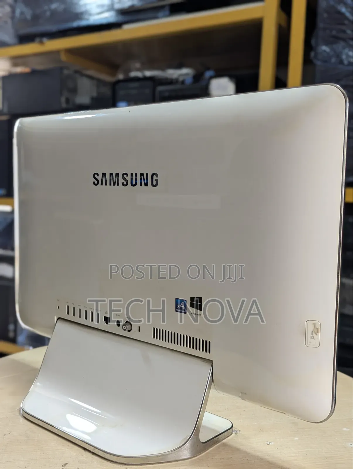 Desktop Computer Samsung AiO 24 8GB AMD A6 HDD 500GB