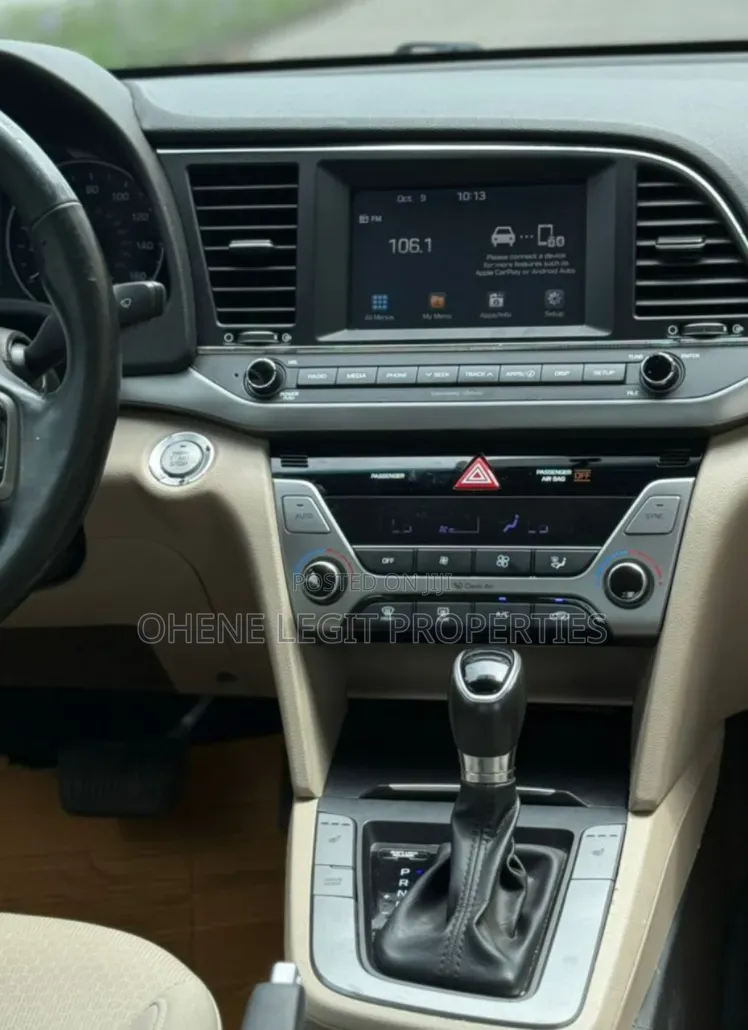 Hyundai Elantra 2017 Gray