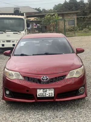 Toyota Camry 2014 Red