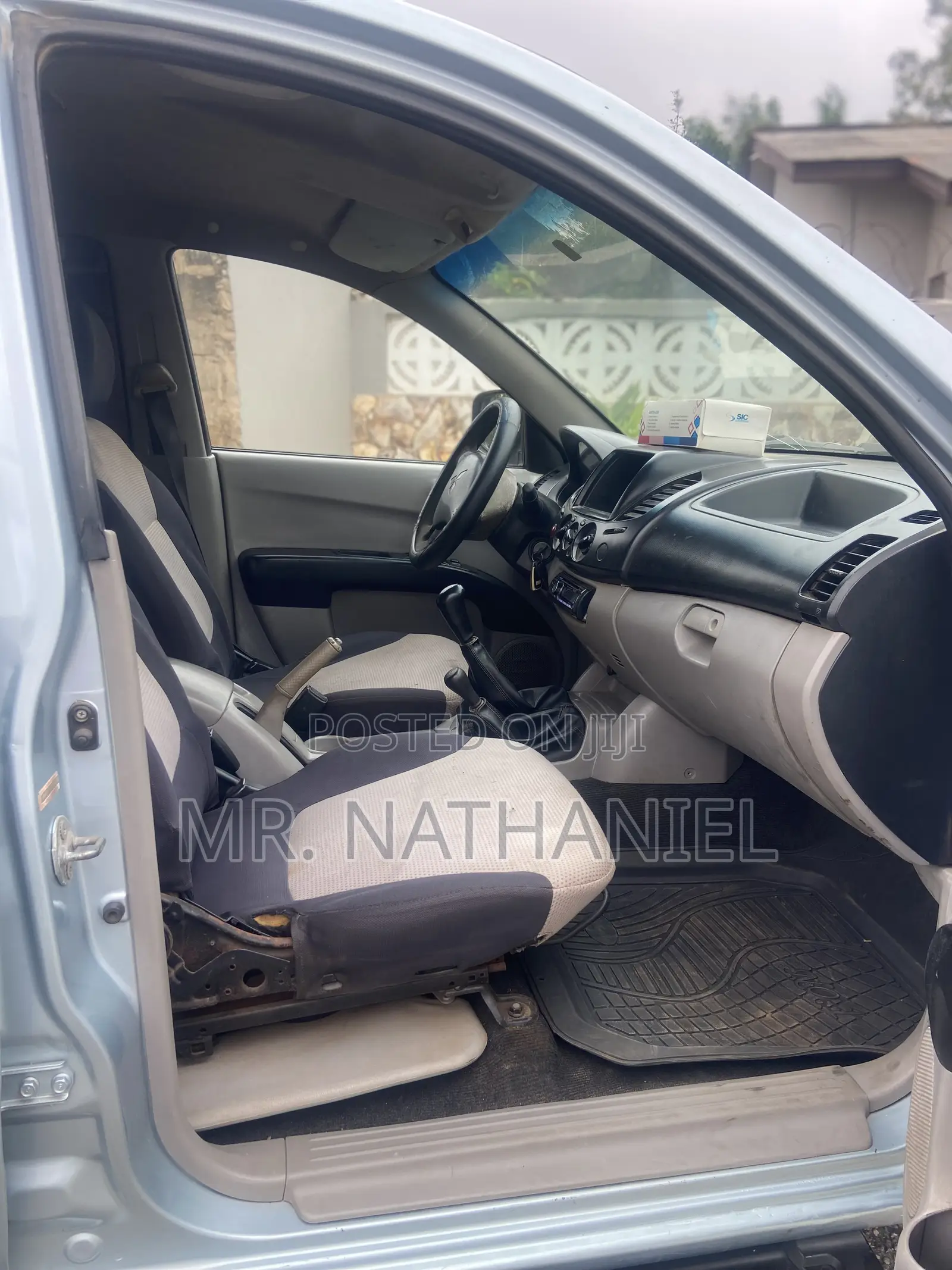 Mitsubishi L200 2009 Blue