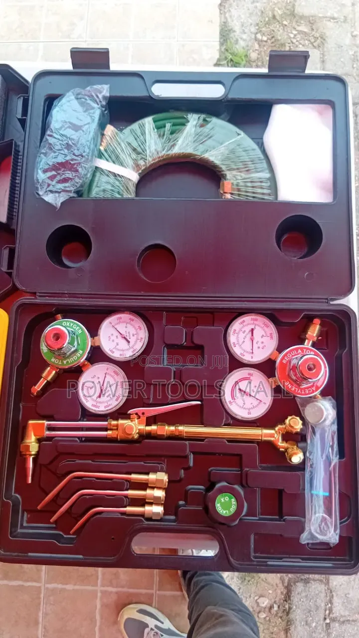 Portable Oxygen and Acetylene Gas Cutting Torch and Welding Kit