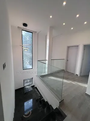 4bdrm Penthouse in Dzorwulu for sale