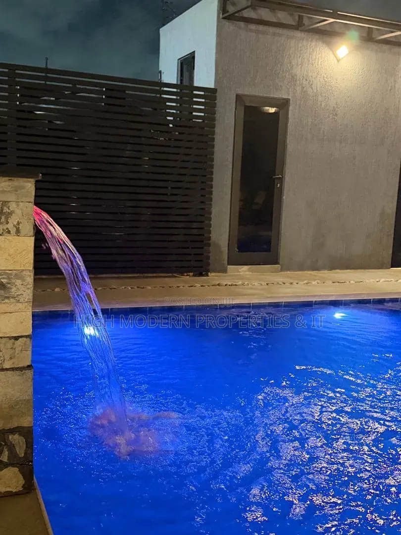 4bdrm Penthouse in Dzorwulu for sale