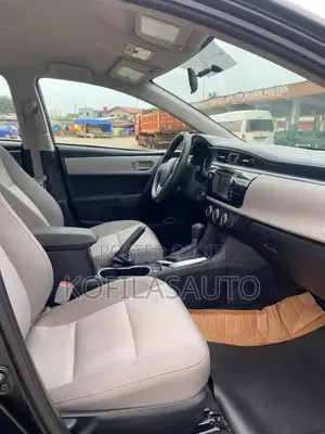 Toyota Corolla 2016 Black