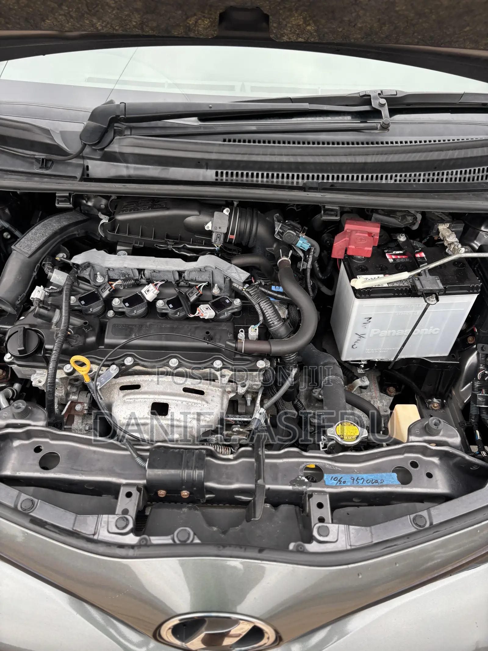 Toyota Vitz 1.3 AWD 5dr 2015 Gray