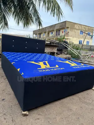 Inbuilt Double Bed