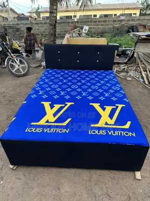 Inbuilt Double Bed