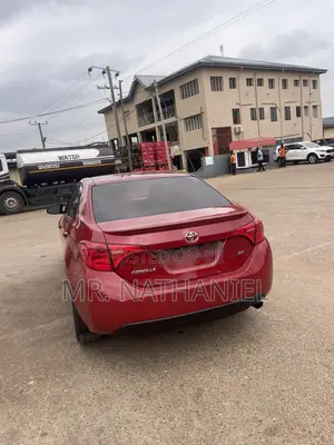 Toyota Corolla 2018 Red