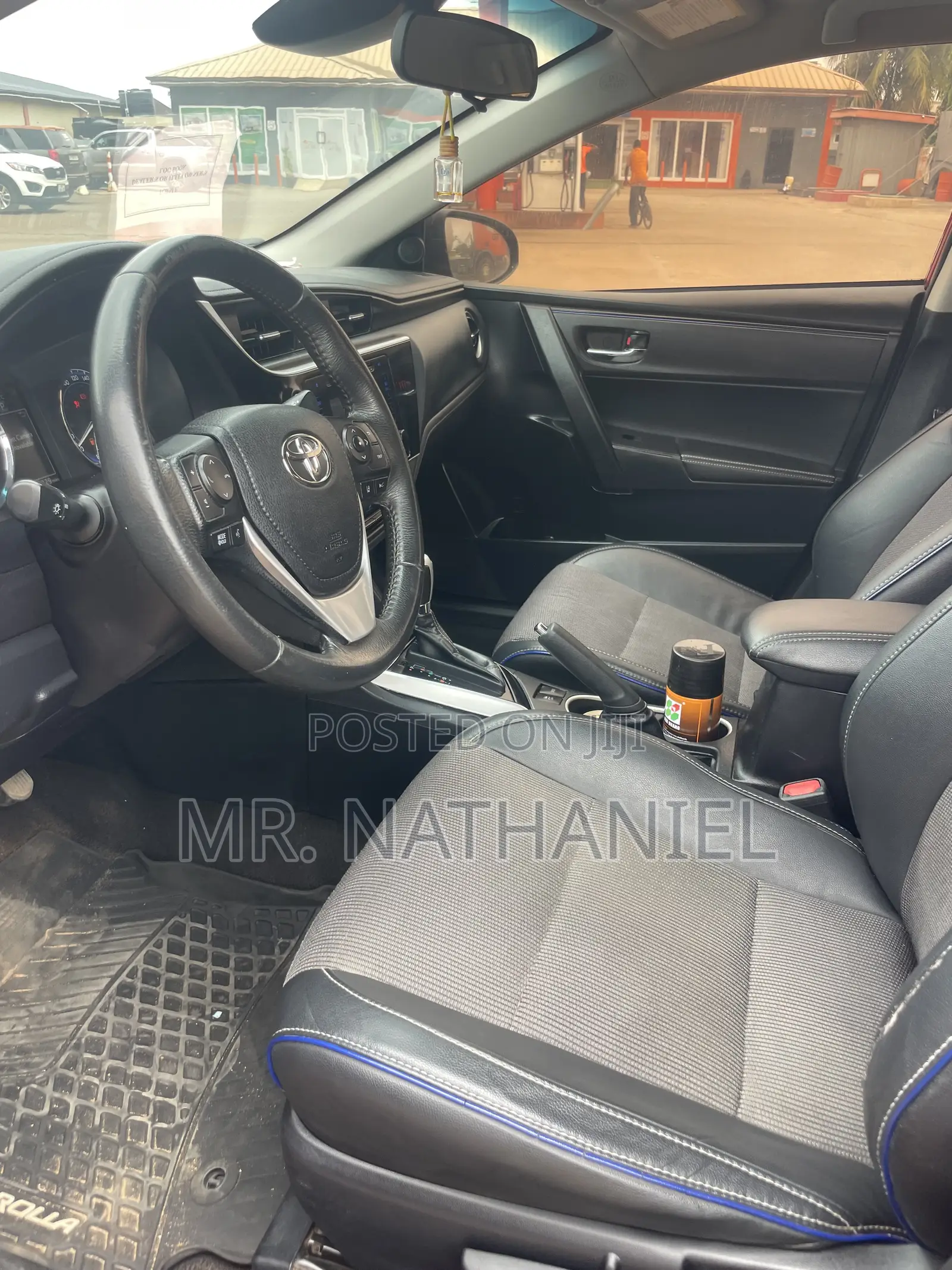 Toyota Corolla 2018 Red