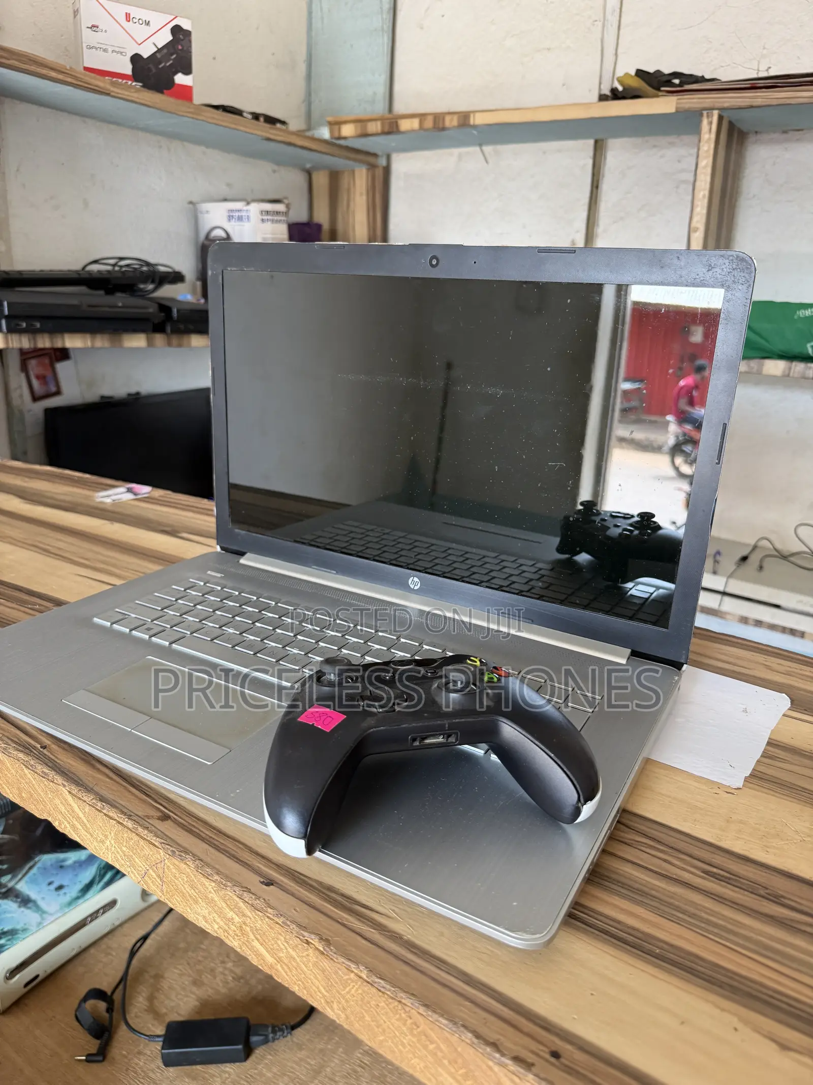 Laptop HP 17-3000 8GB Intel Core i3 SSD 256GB