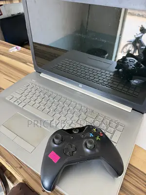 Laptop HP 17-3000 8GB Intel Core i3 SSD 256GB