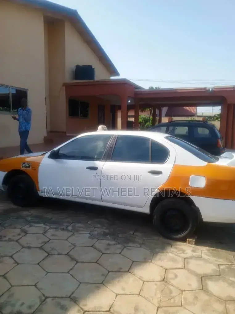 Nissan Primera 2010 White