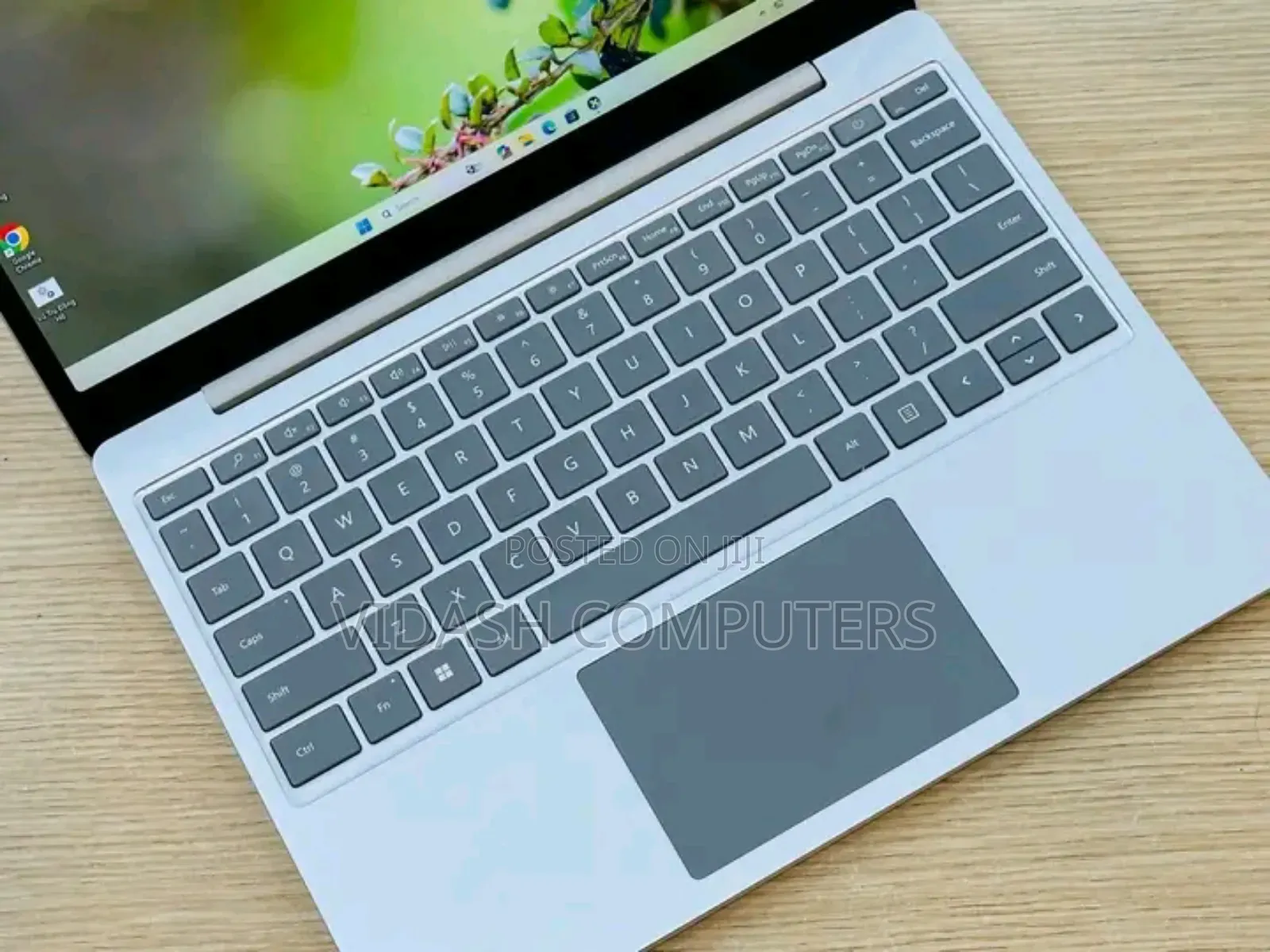 New Laptop Microsoft Surface Laptop Go 2 16GB Intel Core i5 SSD 512GB
