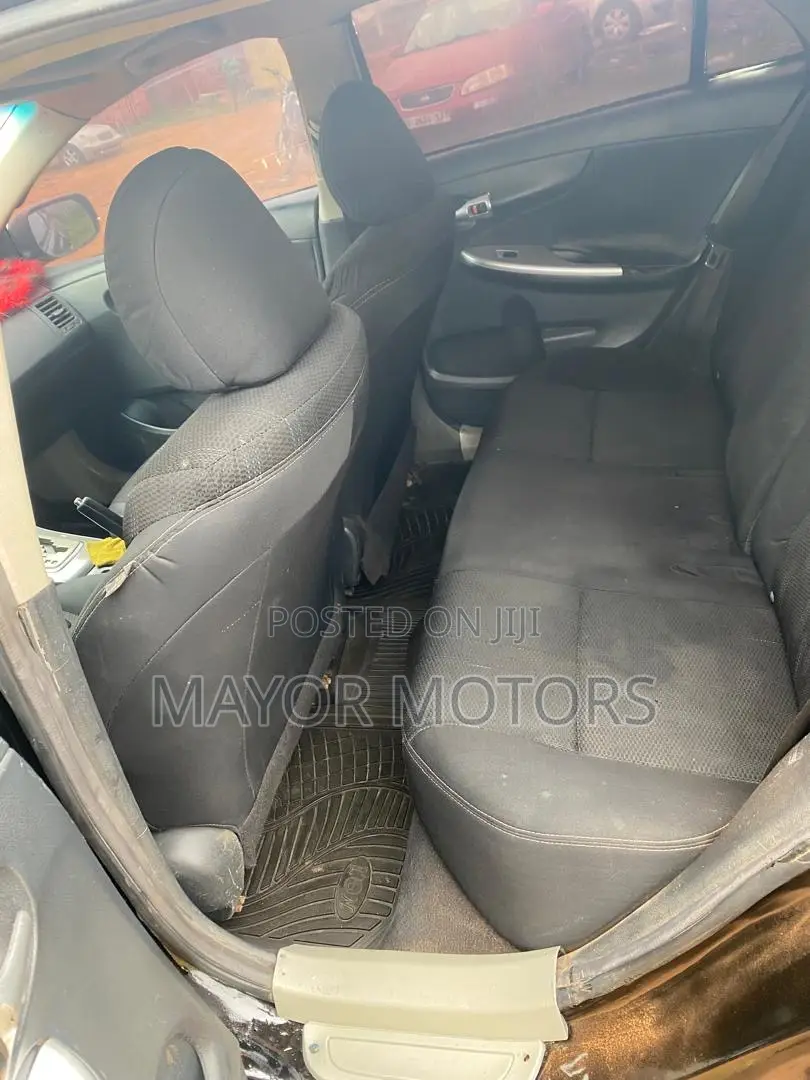 Toyota Corolla S 4dr Sedan (1.8L 4cyl 4A) 2013 Black