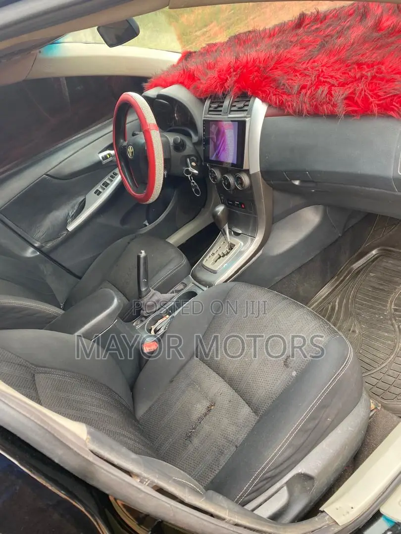 Toyota Corolla S 4dr Sedan (1.8L 4cyl 4A) 2013 Black