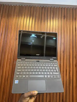 Laptop Acer TravelMate B3 4GB Intel SSD 128GB