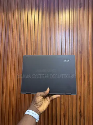 Laptop Acer TravelMate B3 4GB Intel SSD 128GB