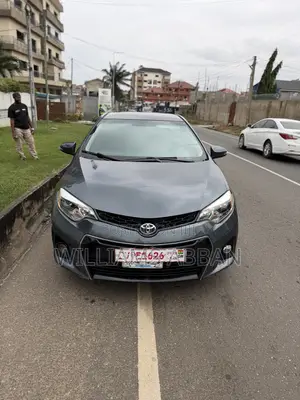 Toyota Corolla S 4dr Sedan (1.8L 4cyl CVT) 2016 Gray