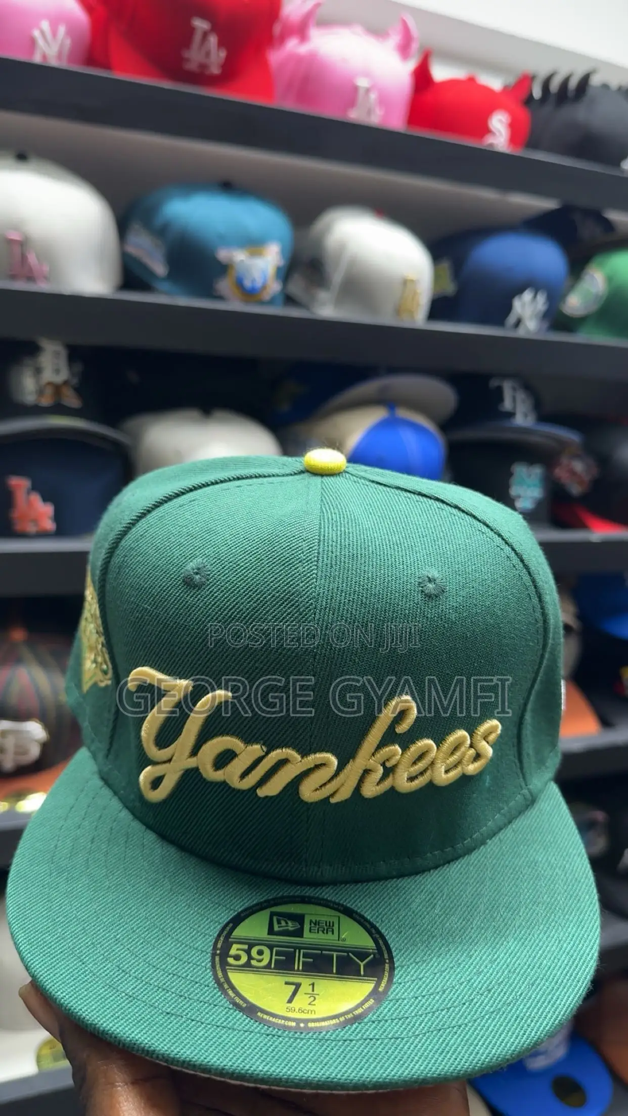 Round Fitted Caps