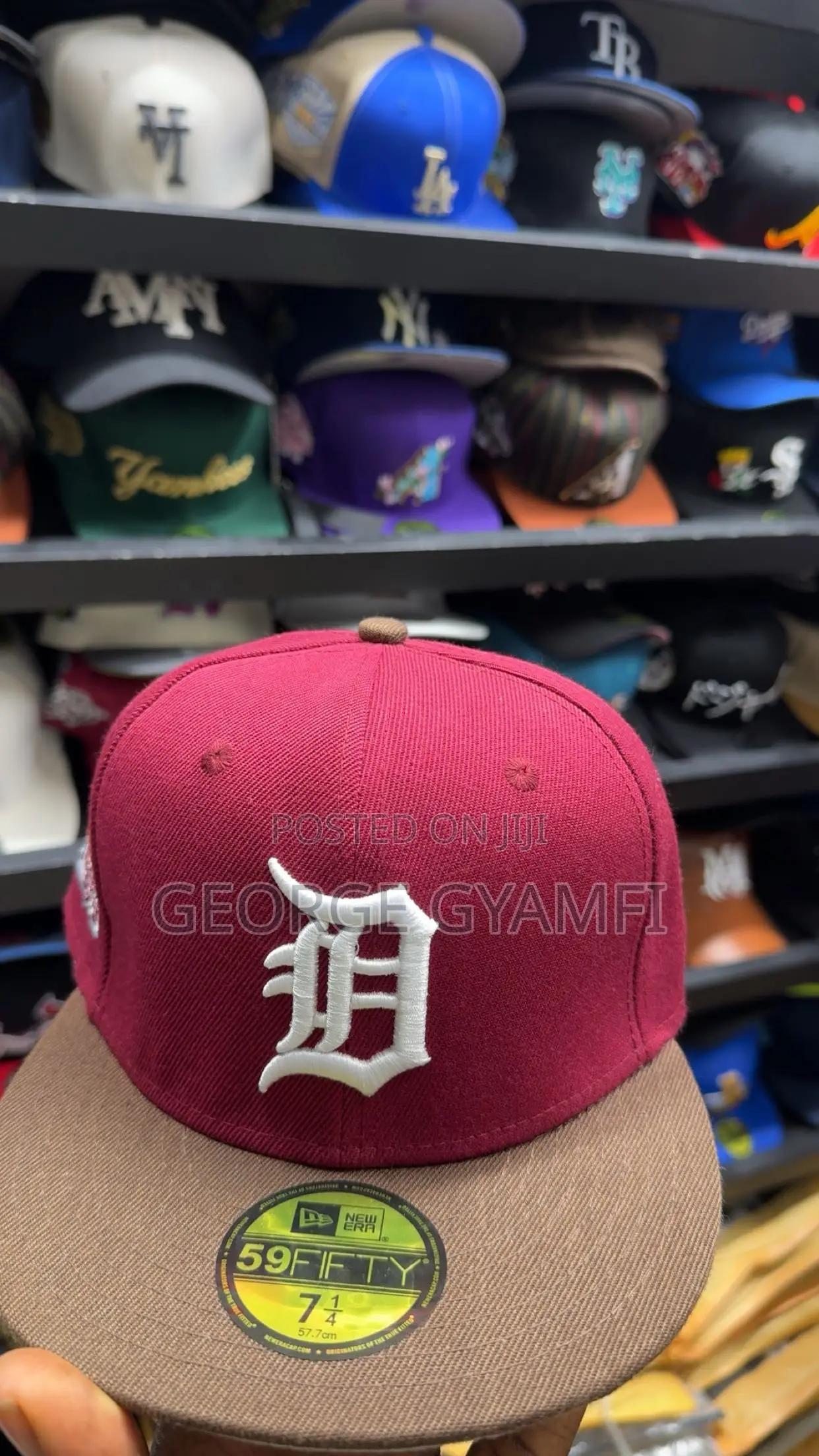 Round Fitted Caps