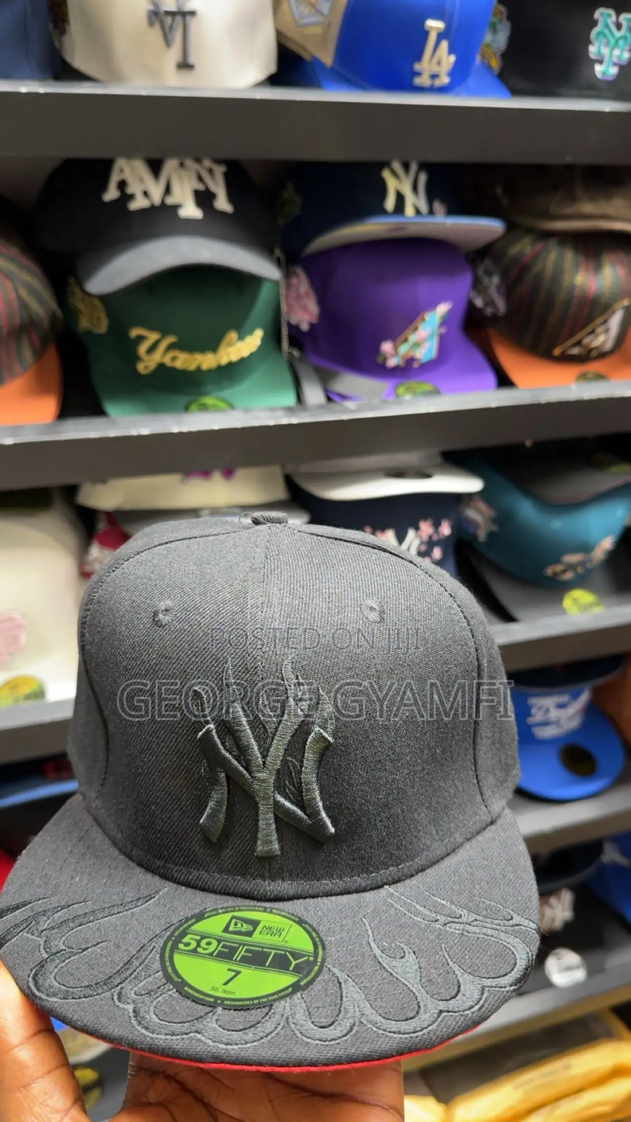 Round Fitted Caps