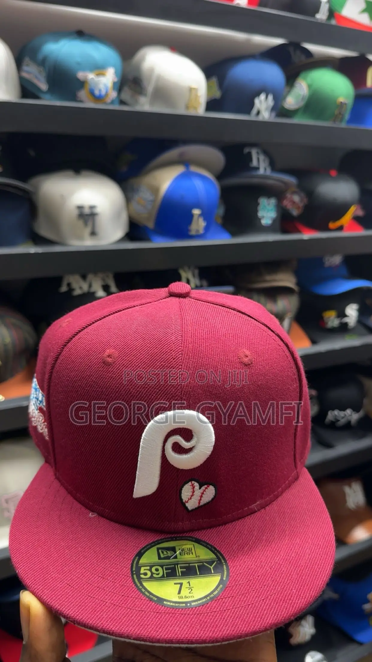 Round Fitted Caps