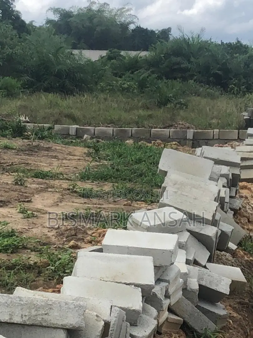 1 Plot of Land for Sale