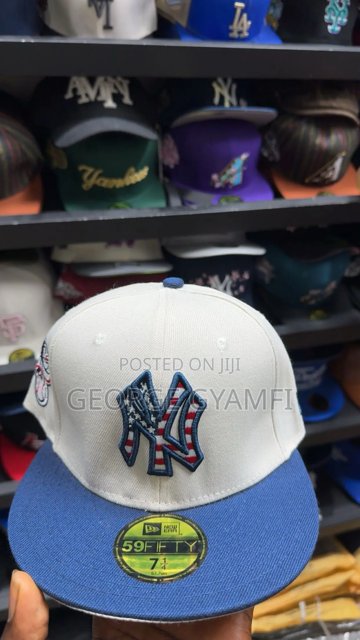 Round Fitted Caps