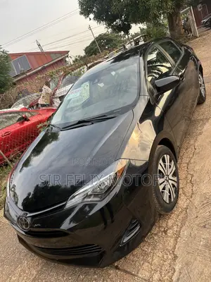 Toyota Corolla LE Eco (1.8L 4cyl 2A) 2019 Black
