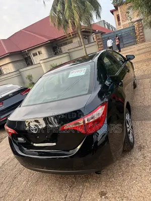 Toyota Corolla LE Eco (1.8L 4cyl 2A) 2019 Black