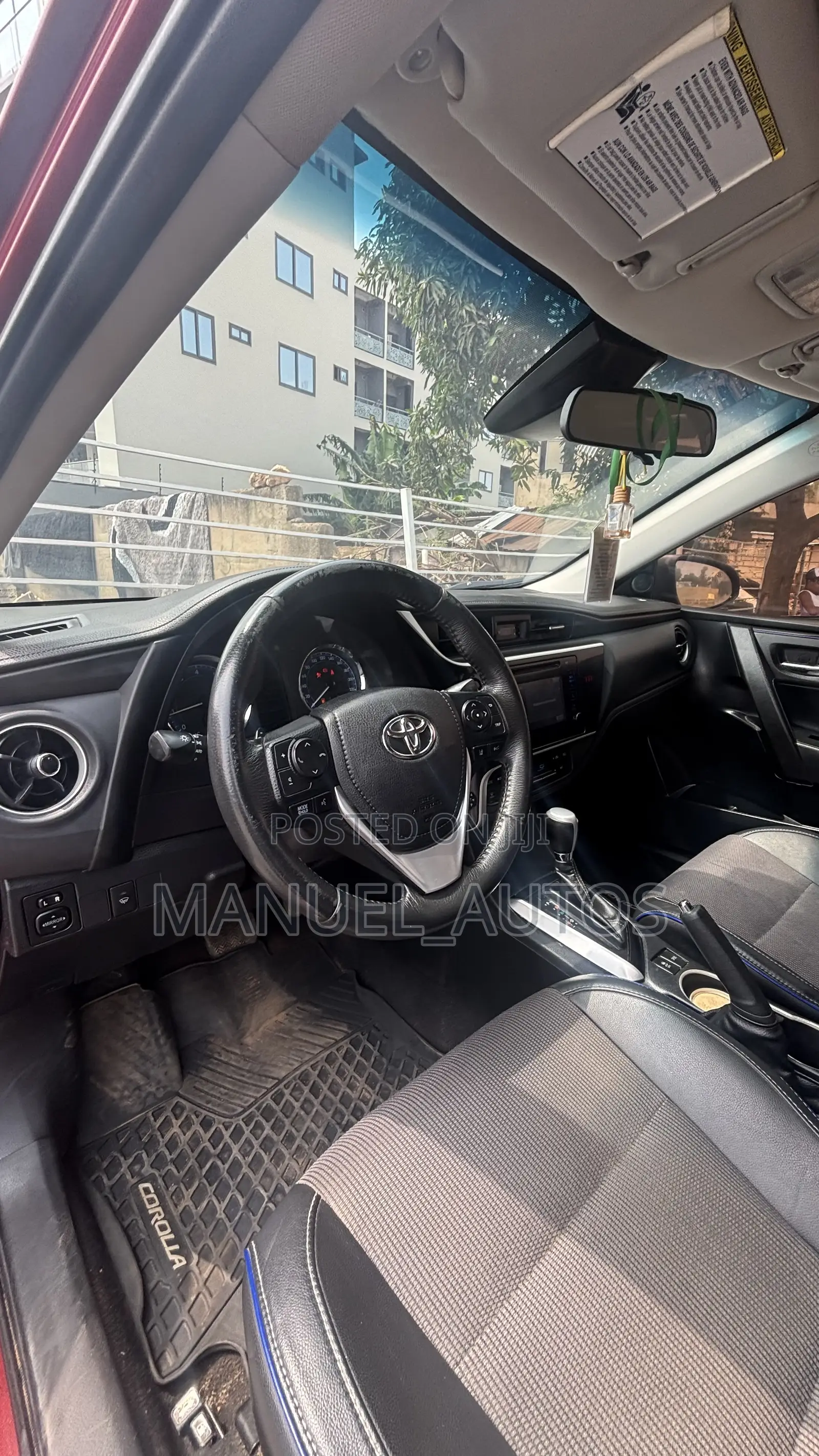 Toyota Corolla SE (1.8L 4cyl 2A) 2018 Red