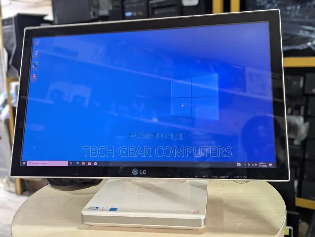 Desktop Computer 8GB Intel Pentium SSD 750GB