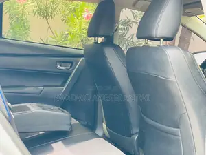 Toyota Corolla 2017 Silver