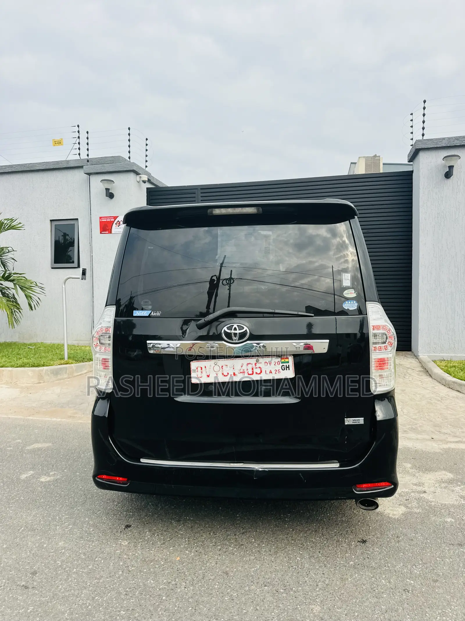 Toyota Voxy 2014 Black